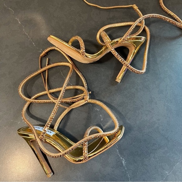 NWT Steve Madden sz 6 Uplift gold metallic heels - Picture 10 of 16